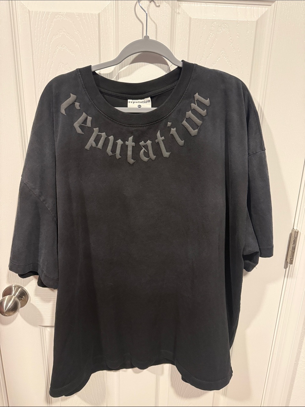 Taylor Swift Reputation Men’s Black Graphic Tee